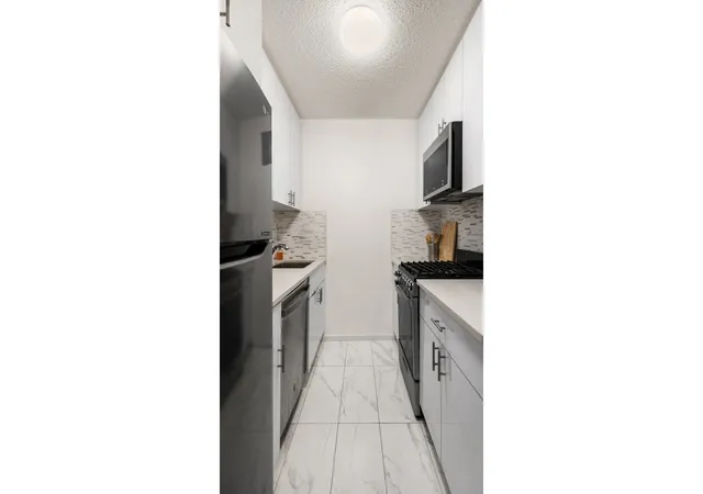 3rd image of 210 E 15Th St #9L, New York, NY 10003 | MLS# RLS20076077