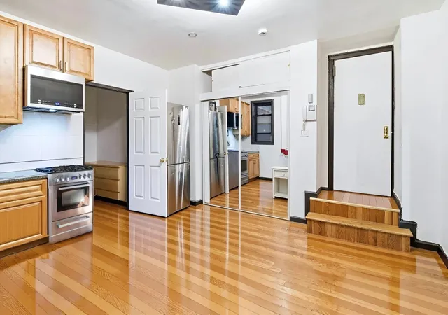 2nd image of 21 38 35th St #1C, Astoria, NY 11105 | MLS# RLS20076112