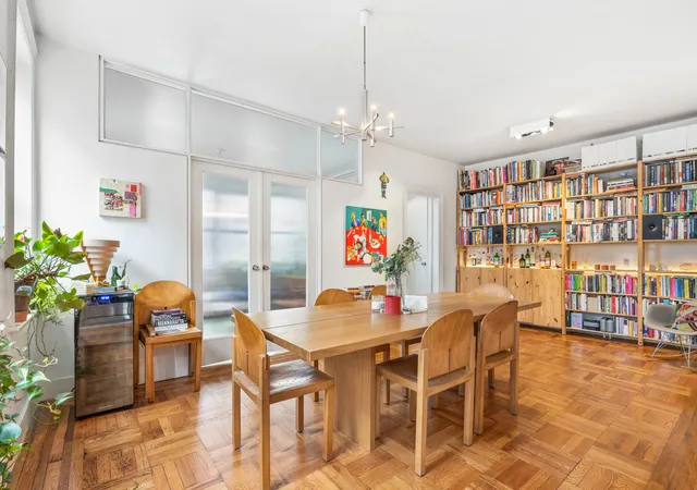2nd image of 825 Walton Ave, New York, NY 10451