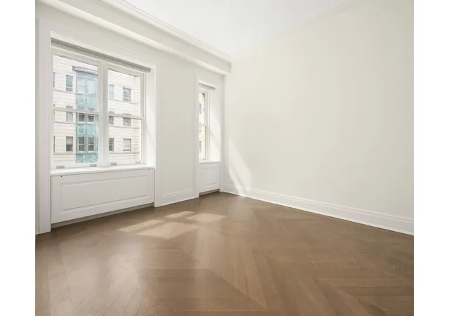 Listing Photo 5 - Condo for sale in building located at 225 W 86Th St, New York City, NY 10024 - Unit #910