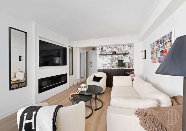 Photo 4 of Sale Pending at 200 E 78th Street #7E, New York City, NY 10075 | MLS# RLS20076193 | Listing updated on 2026-04-13