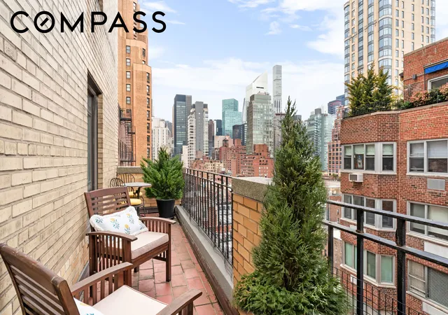 3rd image of 2 Beekman Pl, New York City, NY 10022