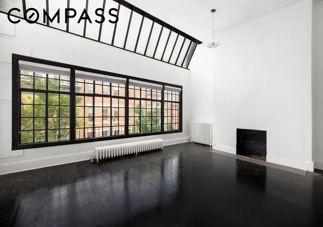 Photo 3 of Townhouse for sale at 34 Perry St, New York City, NY 10014 | MLS# RLS20076202 | Listing updated on 2026-07-09