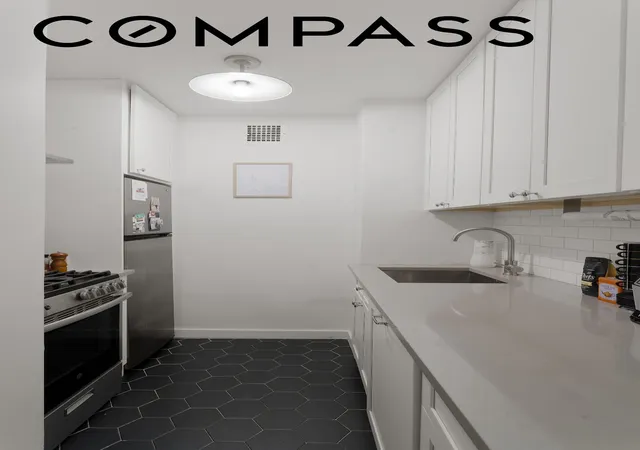 Homes for sale in New York City, NY | 357 E 57Th St #2E, New York City, NY 10022 | MLS# RLS20057435