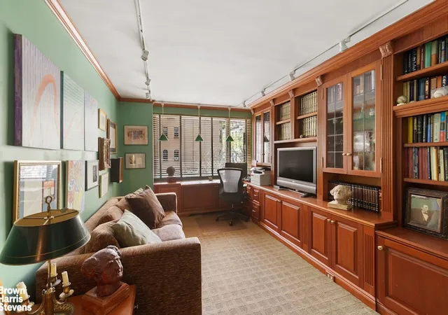 Homes for sale in New York City, NY | 40 E 80Th St #3A, New York City, NY 10021 | MLS# RLS20076244
