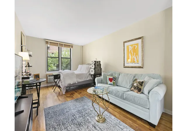 Listing Photo 1 - Condo for sale in building located at 145 E 29Th St, New York City, NY 10016 - Unit #6C