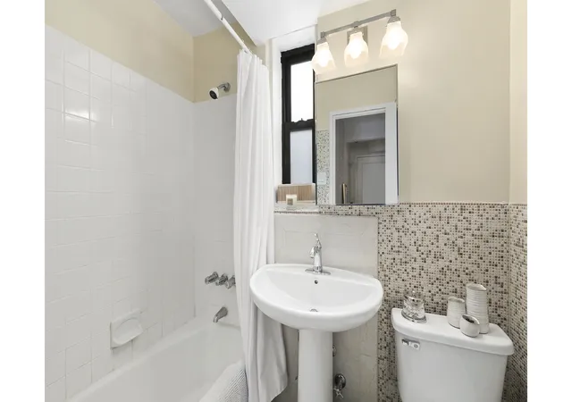 Listing Photo 4 - Condo for sale in building located at 145 E 29Th St, New York City, NY 10016 - Unit #6C