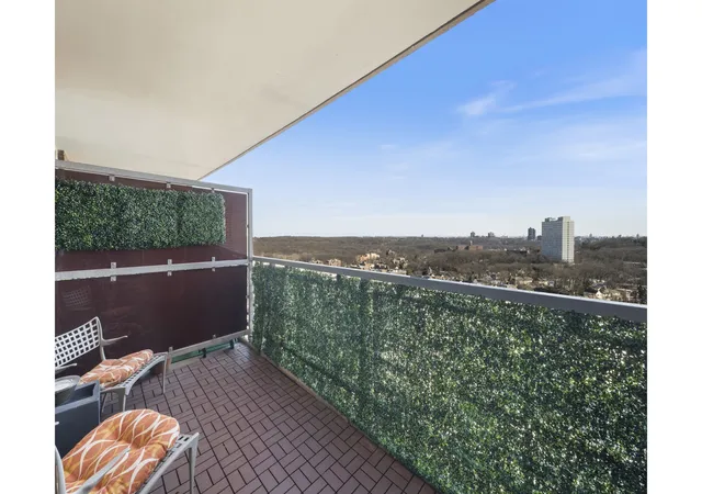 Photo 3 of House for sale at 5800 Arlington Ave #11E, Bronx, NY 10471 | MLS# RLS20076306 | Listing updated on 2026-07-26