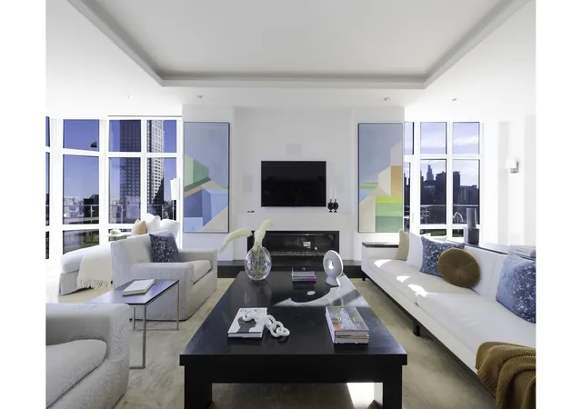 2nd image of 555 W 59Th St, New York, NY 10019