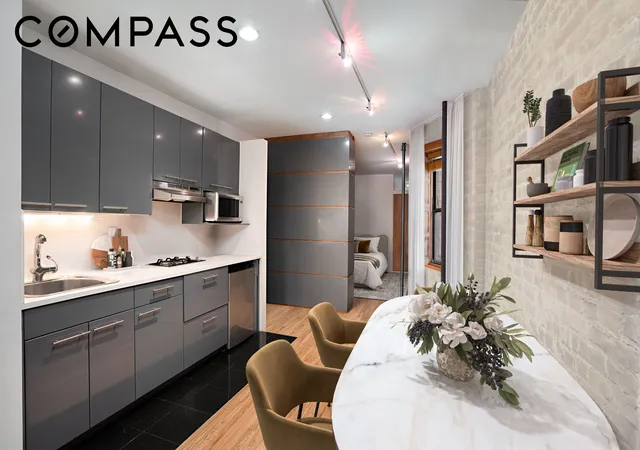 Homes for sale in New York, NY | 218 E 82Nd St, New York, NY 10028