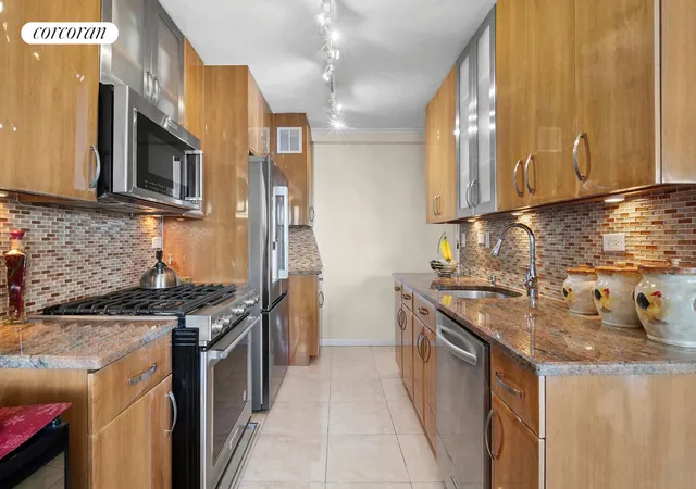 5th image of 17-85 215Th St #12M, Bayside, NY 11360 | MLS# RLS20076442