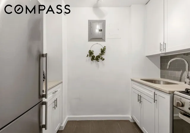 3rd image of 301 E 69Th St #3N, New York City, NY 10021 | MLS# RLS20076615