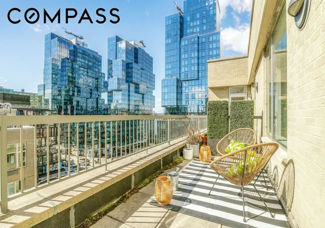 Photo 4 of House for sale at 26 Broadway #704, New York City, NY 11249 | MLS# RLS20076164 | Listing updated on 2026-06-28