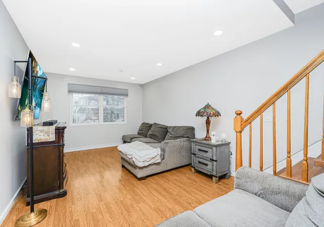 Photo 4 of Sale Pending at 22 Globe Ave, New York City, NY 10314 | MLS# RLS20076712 | Listing updated on 2026-04-15