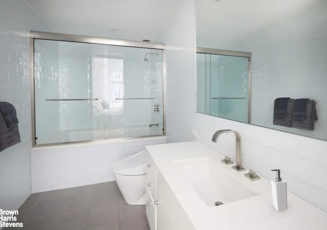 5th image of 5 E 44Th St #11, New York City, NY 10017 | MLS# RLS20076733