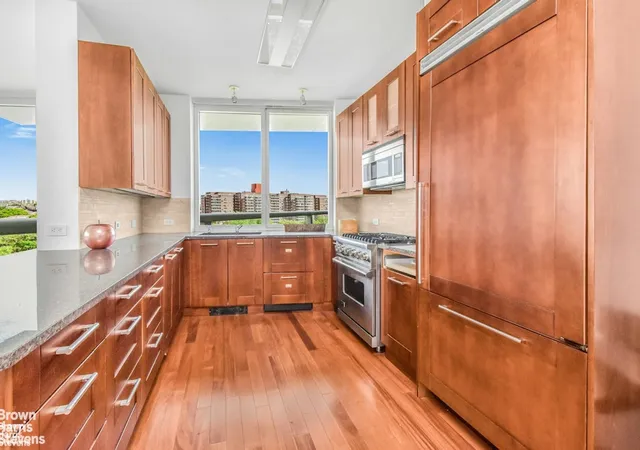 1st image of 640 W 237Th St #10C, New York City, NY 10463 | MLS# RLS20076840