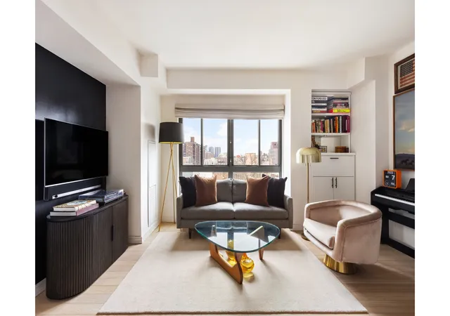 Homes for sale in New York City, NY | 171 W 131St St #PH10, New York City, NY 10027 | MLS# RLS20076861