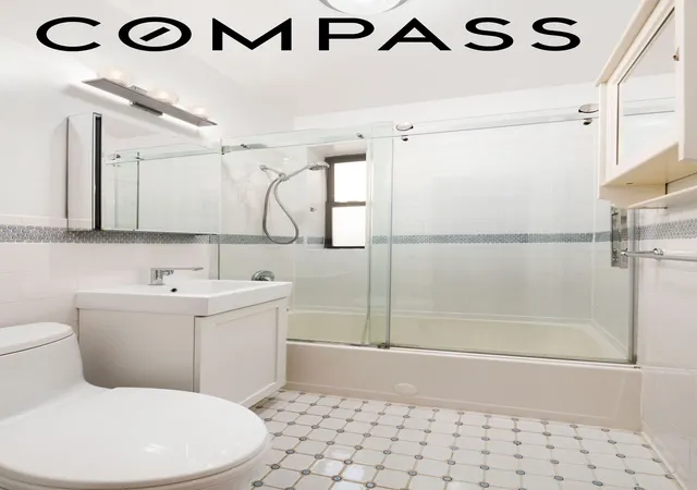 2nd image of 67 Morton St, New York City, NY 10014