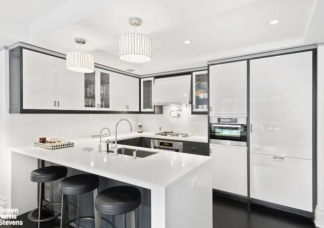 Photo 2 of Condo for sale at 21 E 61st Street #4C, New York, NY 10065 | MLS# RLS20076945 | Listing updated on 2026-07-15