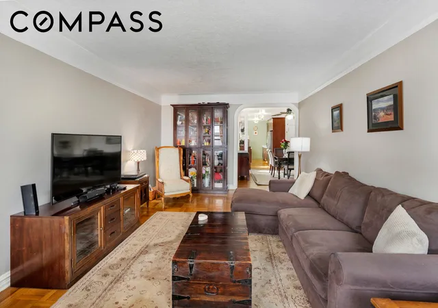 3rd image of 47-20 42Nd St #1H, Sunnyside, NY 11104 | MLS# RLS20074896