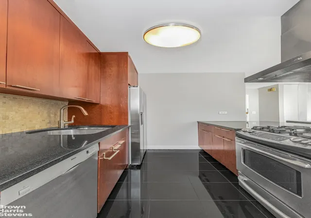 4th image of 137 E 36Th St #24C, New York City, NY 10016 | MLS# RLS20076979