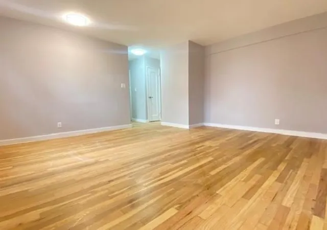 2nd image of 141-33 78Th Ave, New York City, NY 11367