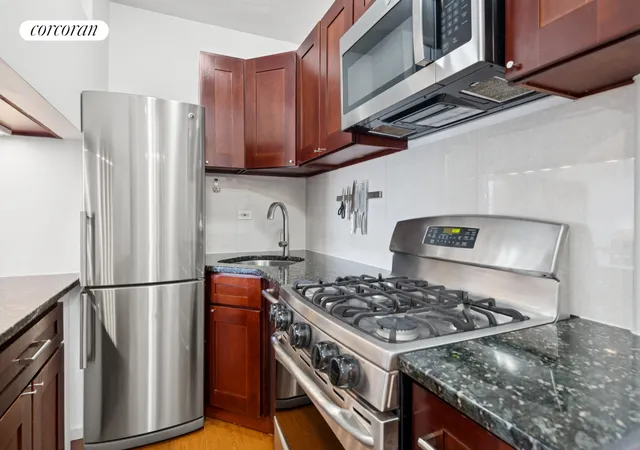Photo 2 of Sale Pending at 10 W 15th Street #1822, New York, NY 10011 | MLS# RLS20077287 | Listing updated on 2026-07-09