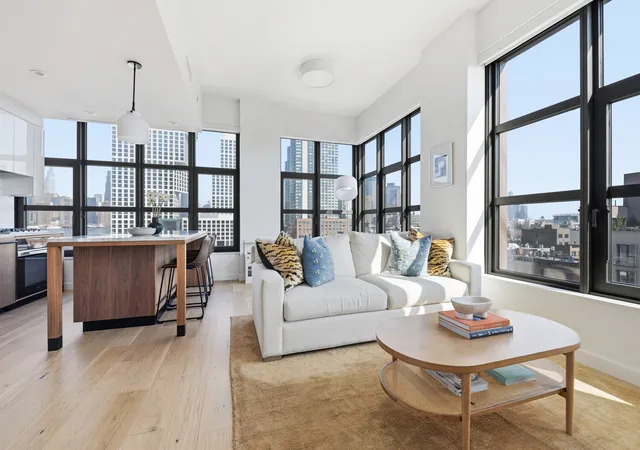 Photo 3 of Sale Pending at 29 Huron St #6JE, Brooklyn, NY 11222 | MLS# RLS20077305 | Listing updated on 2026-05-16