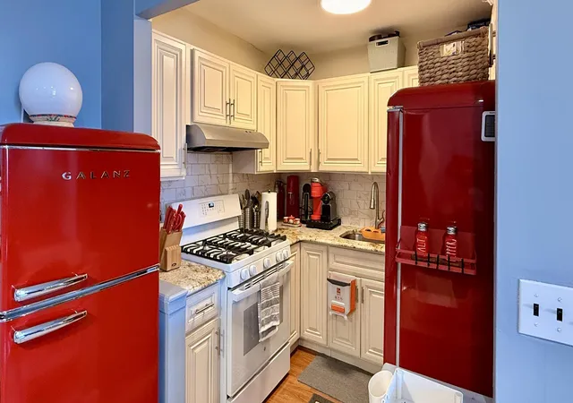Photo 2 of Condo for sale at 50 Belair Rd #3-G, New York City, NY 10305 | MLS# RLS20077315 | Listing updated on 2026-05-08