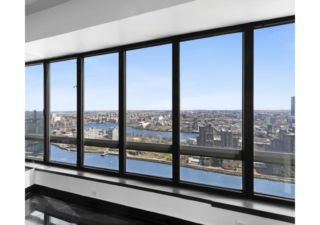 2nd image of 530 E 76Th St #33H, New York, NY 10021 | MLS# RLS20077361