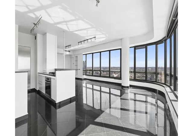 4th image of 530 E 76Th St #33H, New York, NY 10021 | MLS# RLS20077361
