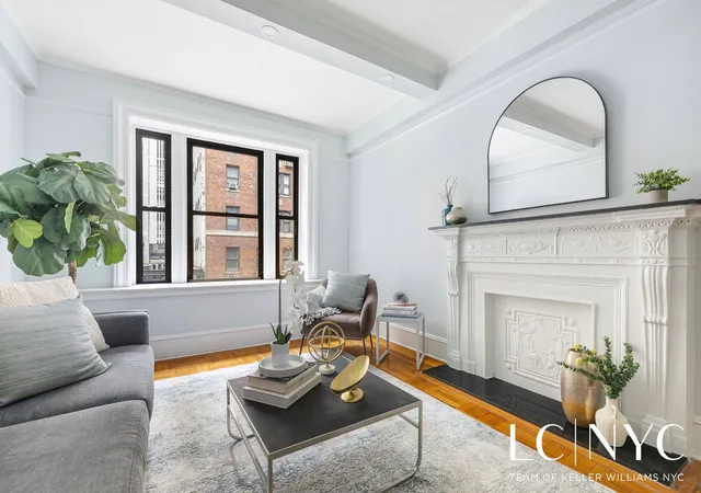 Listing Photo 3 - Condo for sale in building located at 146 E 49Th St, New York City, NY 10017 - Unit #2B