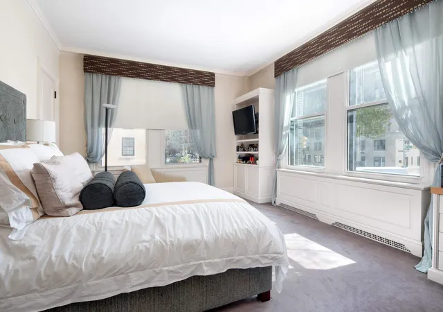 Listing Photo 5 - Condo for sale in building located at 930 Park Ave, New York City, NY 10028 - Unit #2N