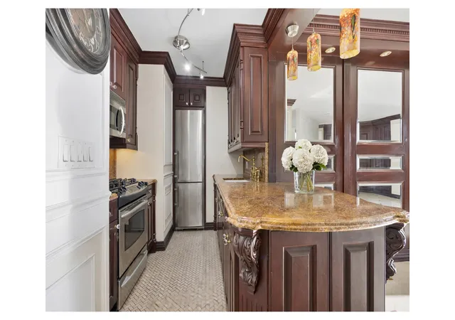 Photo 3 of House for sale at 377 Rector Pl #2A, New York, NY 10280 | MLS# RLS20077543 | Listing updated on 2026-03-18