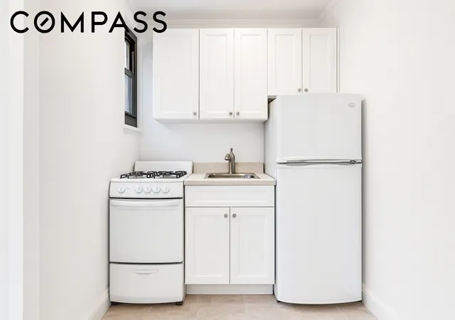 4th image of 215 E 89Th St #2B, New York City, NY 10128 | MLS# RLS20077562