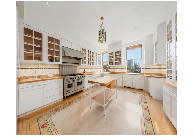 Photo 3 of House for sale at 4 Sutton Pl #6/7, New York City, NY 10022 | MLS# RLS20077582 | Listing updated on 2026-07-09