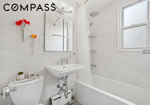 5th image of 310 E 49Th St, New York, NY 10017