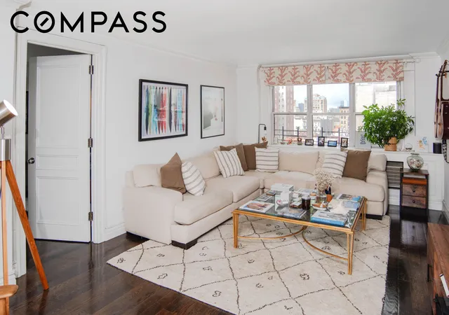 1st image of 31 Jane St #9AB, New York City, NY 10014 | MLS# RLS20077632