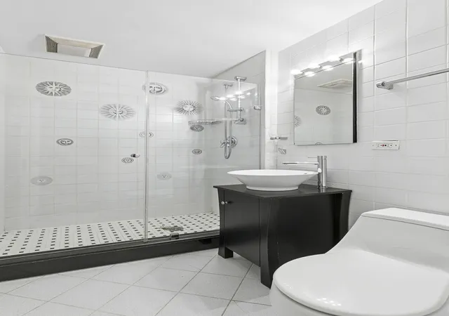Listing Photo 5 - Condo for sale in building located at 104 E 37Th St, New York City, NY 10016 - Unit #3E