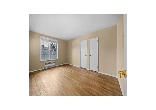 4th image of 525 W 236Th St, New York, NY 10463