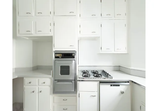 5th image of 929 Park Ave, New York City, NY 10028