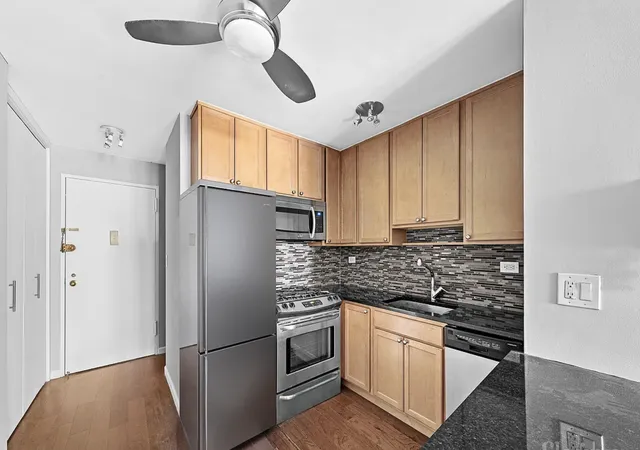 Photo 4 of House for sale at 145 E 15th Street #6J, New York, NY 10003 | MLS# RLS20077673 | Listing updated on 2026-03-29