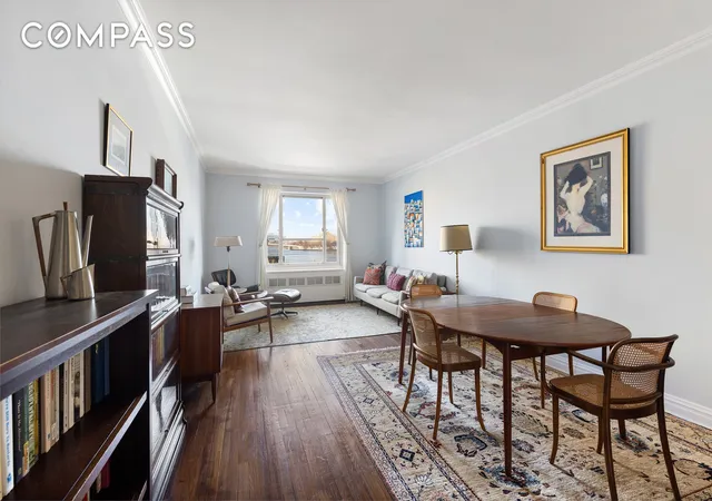 Homes for sale in New York City, NY | 530 E 90Th St, New York City, NY 10128