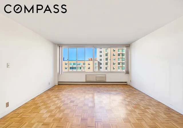 4th image of 555 Main St #1204, New York, NY 10044 | MLS# RLS20069861