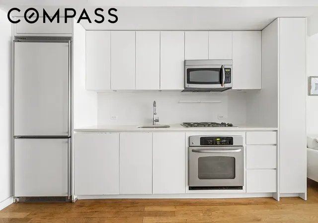 Photo 2 of Condo for sale at 90 William St #16E, New York, NY 10038 | MLS# RLS20071418 | Listing updated on 2026-07-26