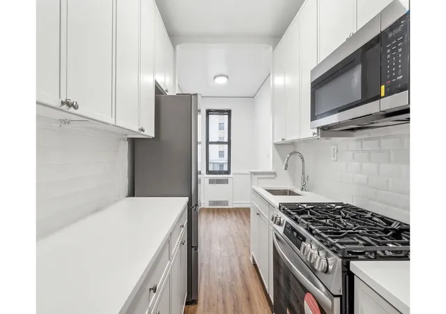 Photo 2 of Sale Pending at 860 Grand Concourse #6M, Bronx, NY 10451 | MLS# RLS20077916 | Listing updated on 2026-09-01