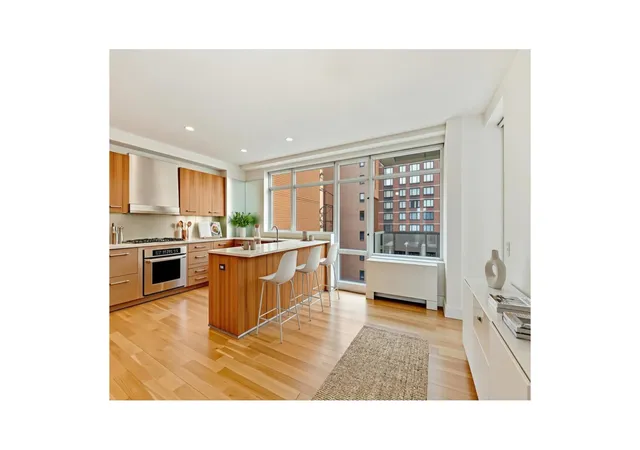 3rd image of 426 W 58Th St #PH2, New York City, NY 10019 | MLS# RLS20077958