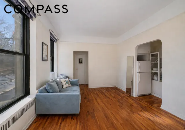 3rd image of 101 W 80Th St #2C, New York, NY 10024 | MLS# RLS20077996