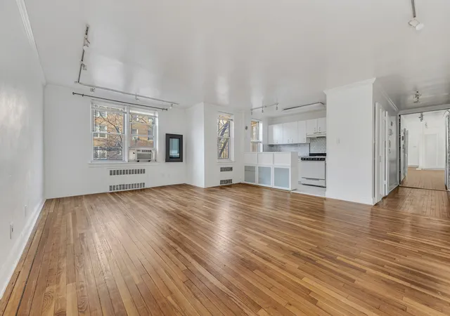 5th image of 65 05 Yellowstone Blvd #2E, Forest Hills, NY 11375 | MLS# RLS20078004
