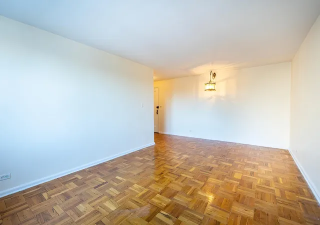 Photo 4 of Sale Pending at 60 Knls Crescent #4-H, New York City, NY 10463 | MLS# RLS20078028 | Listing updated on 2026-08-04